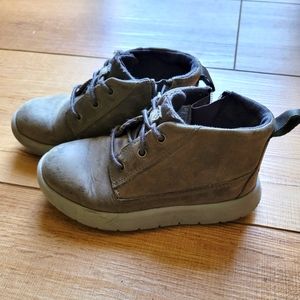 Ugg waterproof canoe sneaker